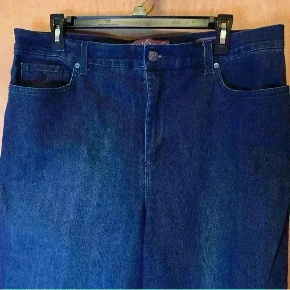 Gloria Vanderbilt Amanda Indigo Straight Leg Jeans Women's 16 - Picture 2 of 16